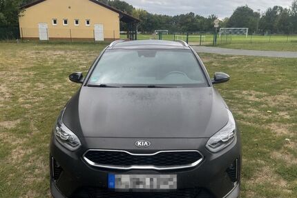 Kia ceed Sportswagon 83.000 km 22.000 &euro; Schönwalde-Glien 14621