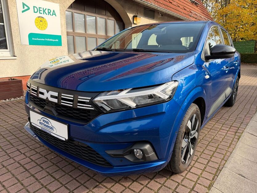 Dacia Sandero 14.622 km 14.970 € Berlin 13059