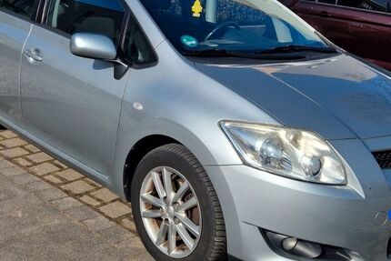 Toyota Auris 190.000 km 3.500 &euro; Berlin 13127