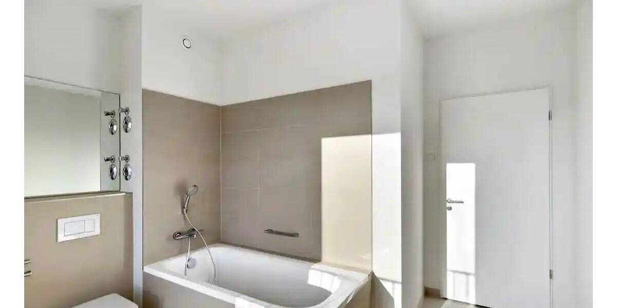 Etagenwohnung Berlin Mitte - 3 Zimmer, 83 m&sup2;, 1.971&euro; | Angebot:26569433