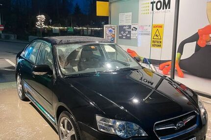Subaru Legacy 259.000 km 2.950 &euro; Berlin 10707
