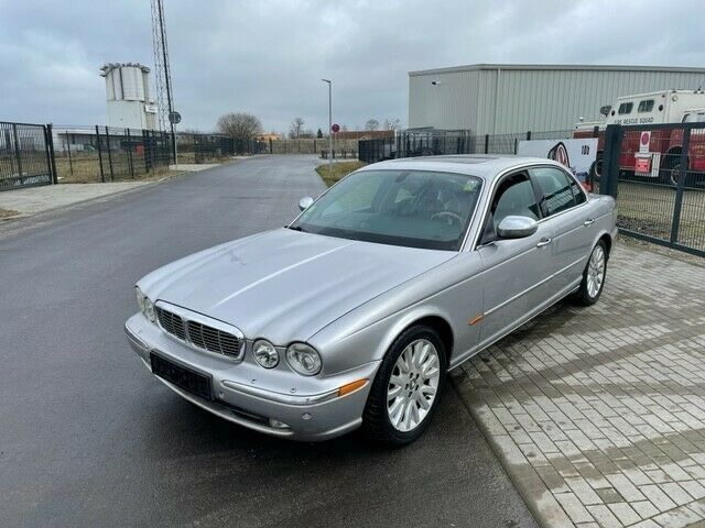 Jaguar XJ 294.600 km 3.500 € Beelitz 14547