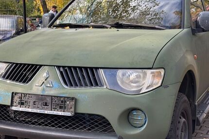 Mitsubishi L200 213.000 km 7.499 &euro; Berlin 12347