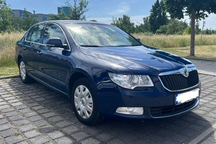 Skoda Superb 228.000 km 4.900 &euro; Berlin 12279