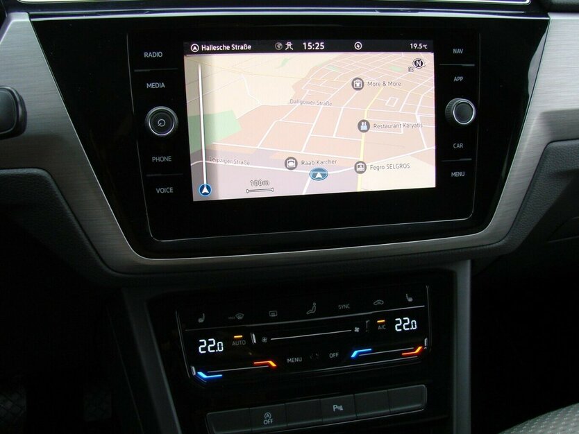 VW Touran 1.5TSi Comfortline 7-Sitzer ACC Navi Kamera 23.085 km 30.980 € Falkensee 14612