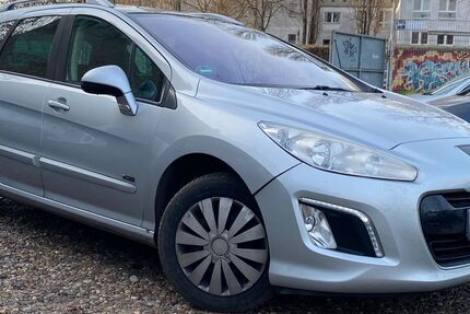 Peugeot 308 330.000 km 2.250 &euro; Berlin 10245