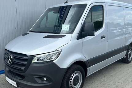 Mercedes-Benz Sprinter 142.733 km 25.699 &euro; Berlin 13055