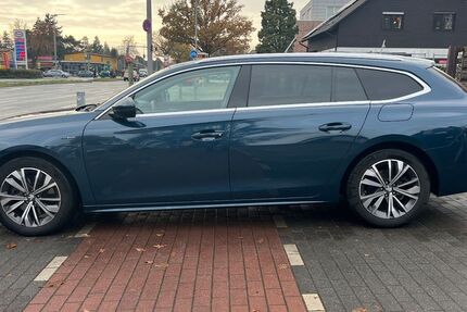 Peugeot 508 132.000 km 15.990 € Berlin 12349