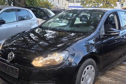 VW Golf 119.000 km 4.599 &euro; BERLIN 13409