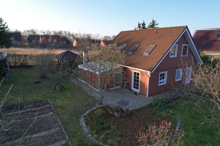 Provisionsfrei* Niedrigenergiehaus in WerderHavel mit großem Grundstück - Haus Werder (Havel) | Angebot:26568235