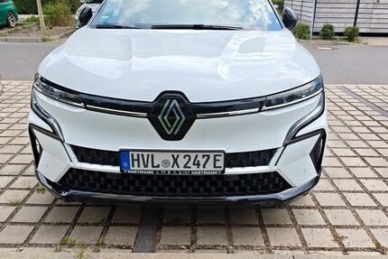 Renault Megane E-TECH 61.000 km 22.999 &euro; Nauen 14641