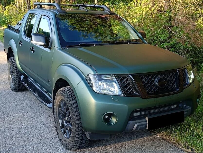 Nissan Navara 189.000 km 15.500 € Potsdam 14478