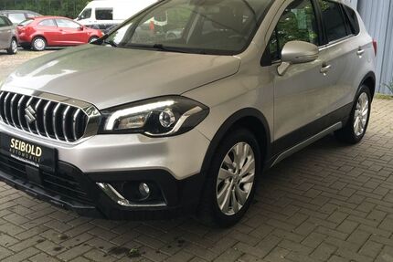 Suzuki (SX4) S-Cross 44.001 km 12.980 &euro; Berlin 10315