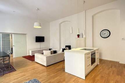 Bezugsfreie & charmante Stadtwohnung in Toplage nahe Viktoria-Luise-Platz 2 zimmer