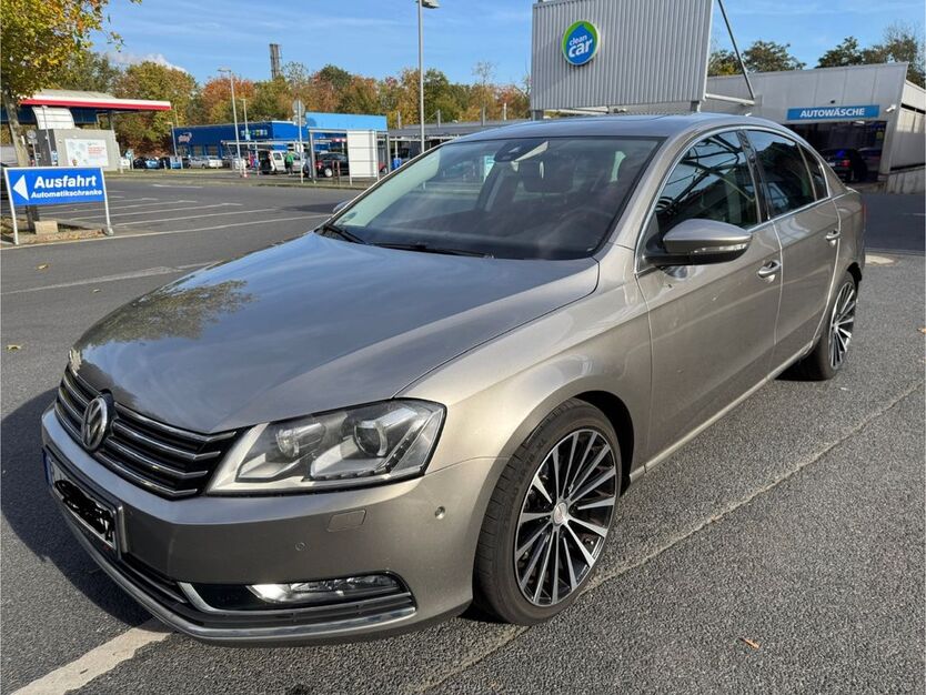VW Passat 144.000 km 9.999 € Berlin 14089