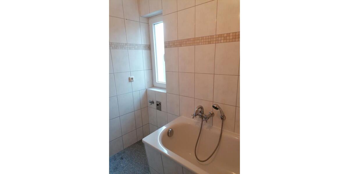 Einfamilienhaus Falkensee - 3 Zimmer, 100 m&sup2;, 1.900&euro; | Angebot:26224360