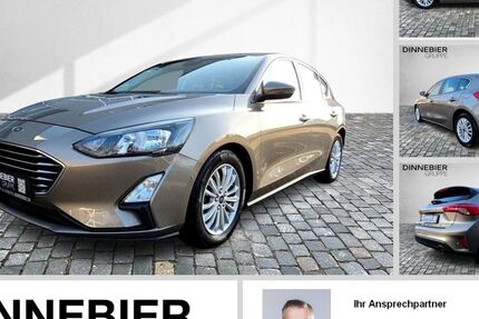 Ford Focus 60.664 km 16.490 &euro; Potsdam 14482