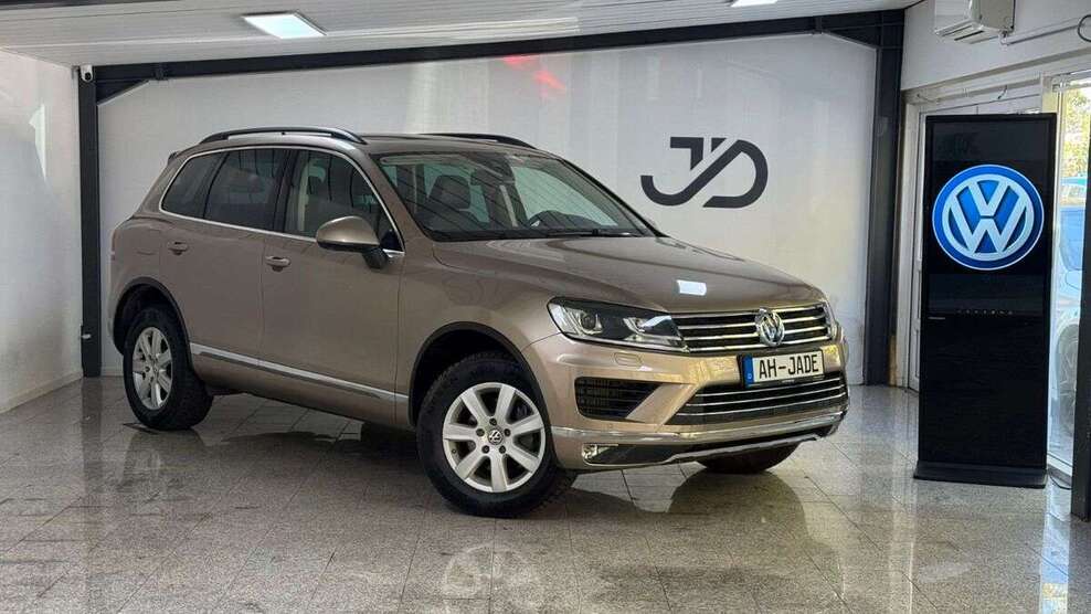 VW Touareg 127.500 km 22.900 € Berlin 12107