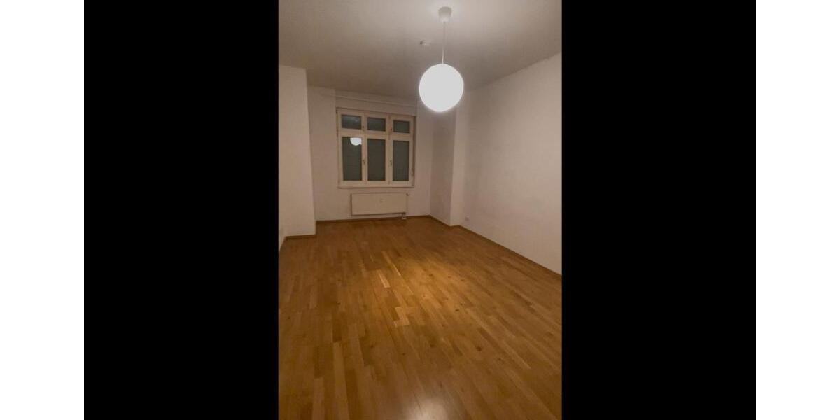 Erdgeschoßwohnung Berlin Friedrichshain-Kreuzberg - 2 Zimmer, 80 m&sup2;, 1.745&euro; | Angebot:26321506