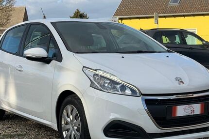 Peugeot 208 40.000 km 11.699 &euro; Trebbin 14959