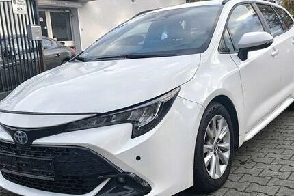 Toyota Corolla 96.063 km 16.990 € Berlin 12109