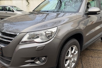 VW Tiguan Sport & Style 4Motion AHK 1.Hand 4x4 76.360 km 10.800 € Berlin 10247