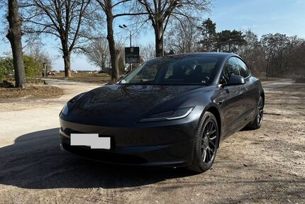 Tesla Model 3 25.000 km 42.700 &euro; Berlin 12439