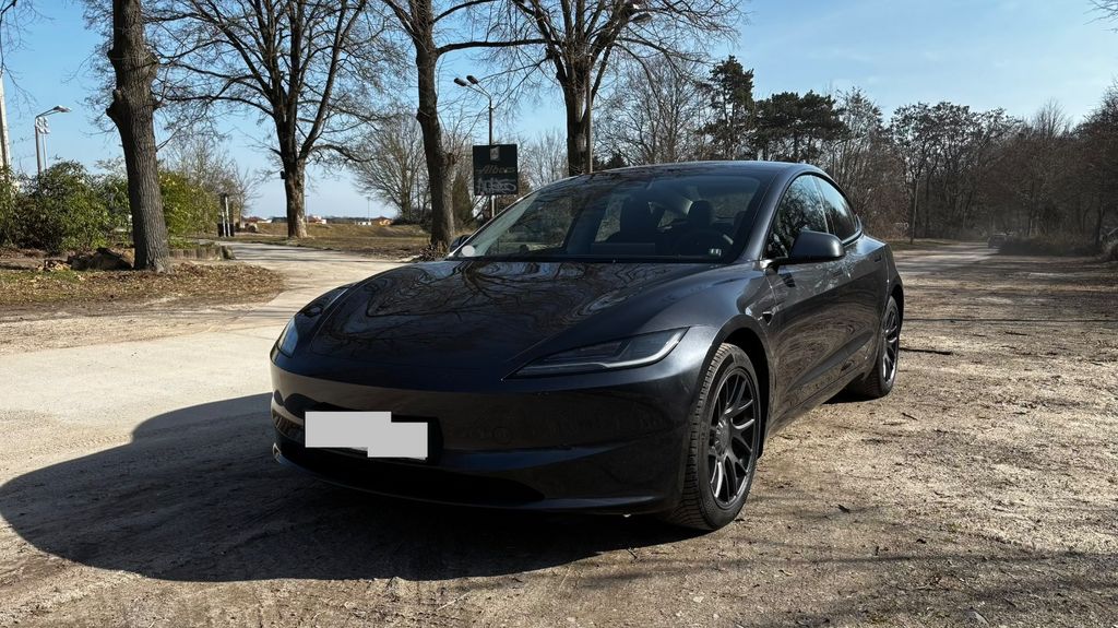 Tesla Model 3 25.000 km 42.700 &euro; Berlin 12439