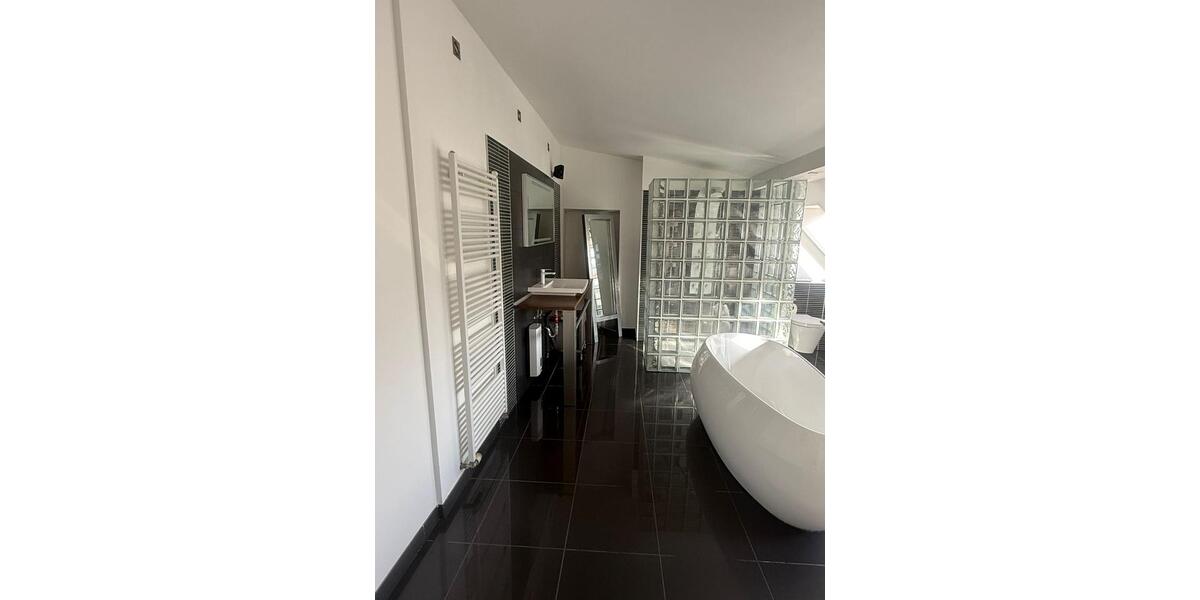 Dachgeschoßwohnung Berlin Mitte - 3 Zimmer, 141 m&sup2;, 846.000&euro; | Angebot:25333399