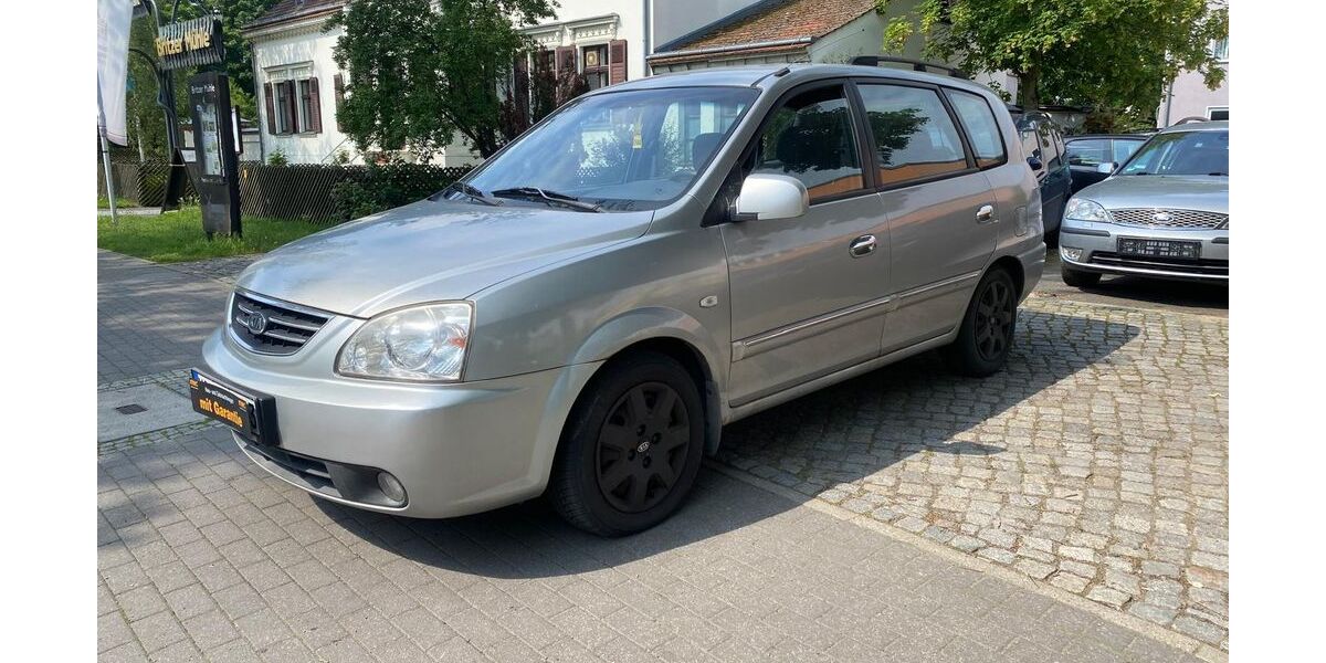 Kia Carens 82.000 km 5.950 € Berlin 12349