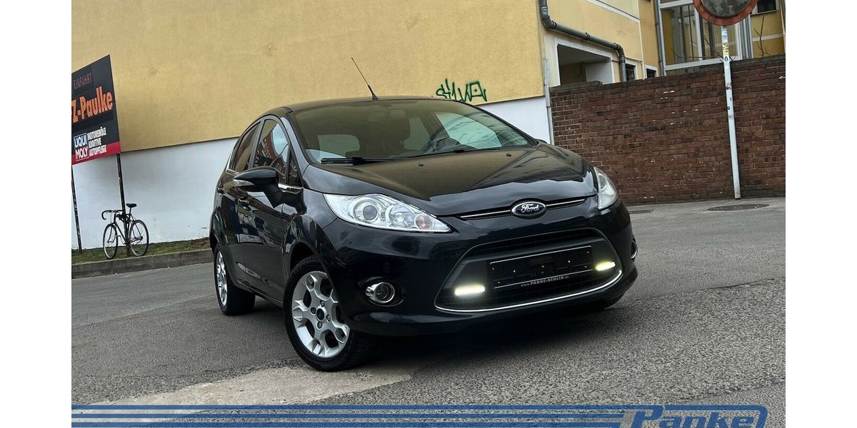 Ford Fiesta Titanium*Keyless*PDC*LED*Tel.*Chrom*GAS* 178.353 km 4.490 &euro; Berlin 13187