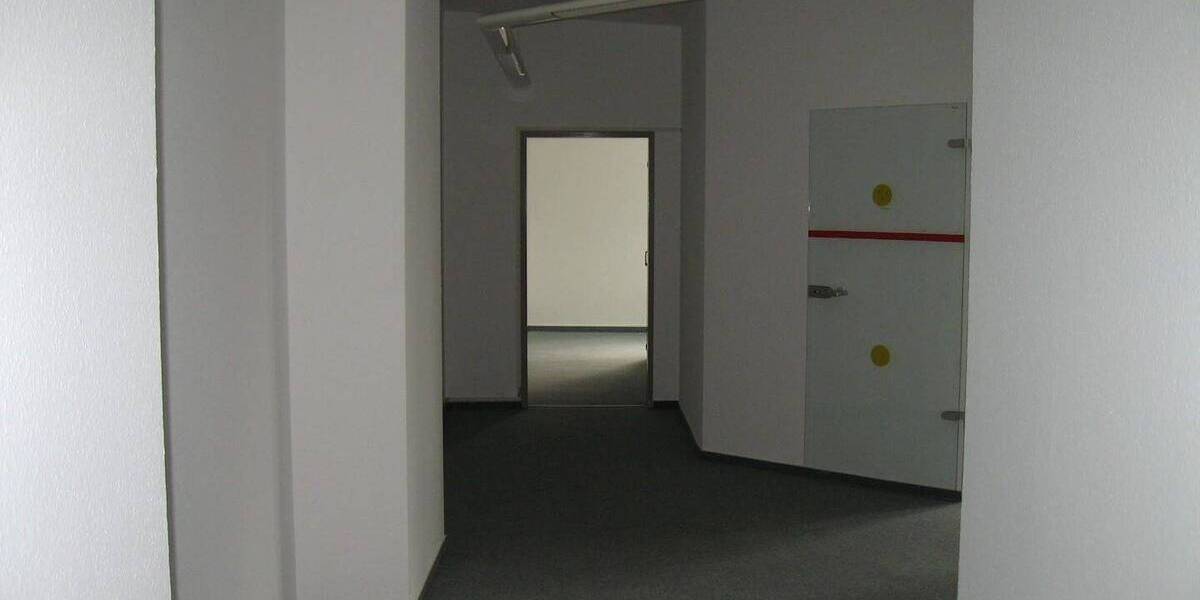 Gewerbeobjekt Berlin Prenzlauer Berg - 7 Zimmer, 194 m&sup2;, 3.492&euro; | Angebot:24180492