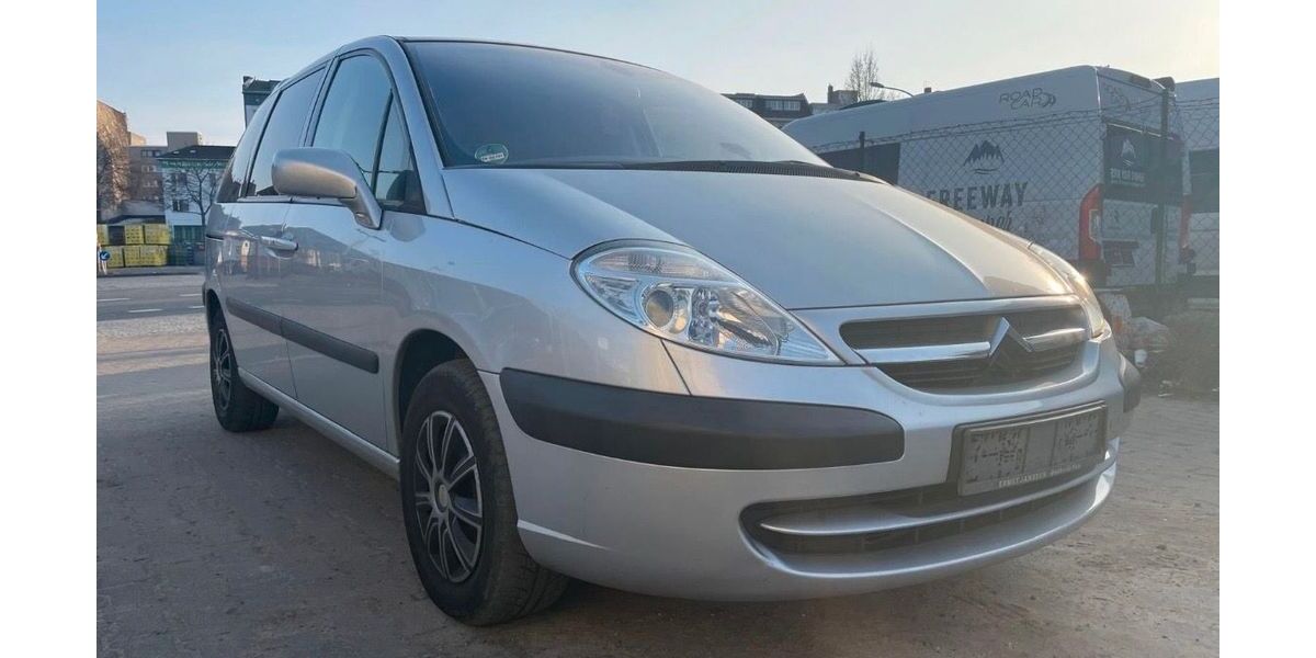Citroen C8 140.000 km 2.990 € Berlin 10551