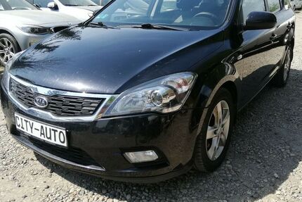 Kia ceed / Ceed 100.000 km 3.470 &euro; Berlin - Französische Buchholz 13127