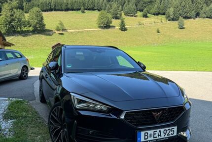 Cupra Leon 65.000 km 25.800 &euro; Berlin 10585
