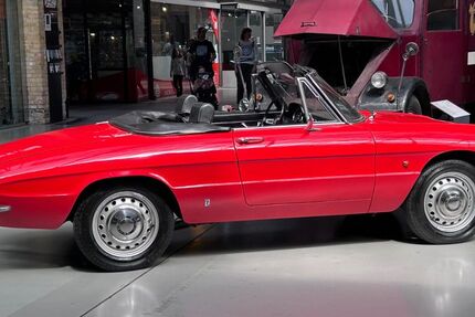 Alfa Romeo Spider 123.433 km 59.900 &euro; Berlin 10553