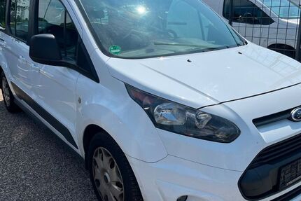 Ford Tourneo Connect 248.000 km 5.999 &euro; Berlin 13127