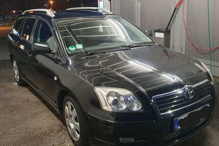 Toyota Avensis 157.635 km 3.200 &euro; Berlin 13407