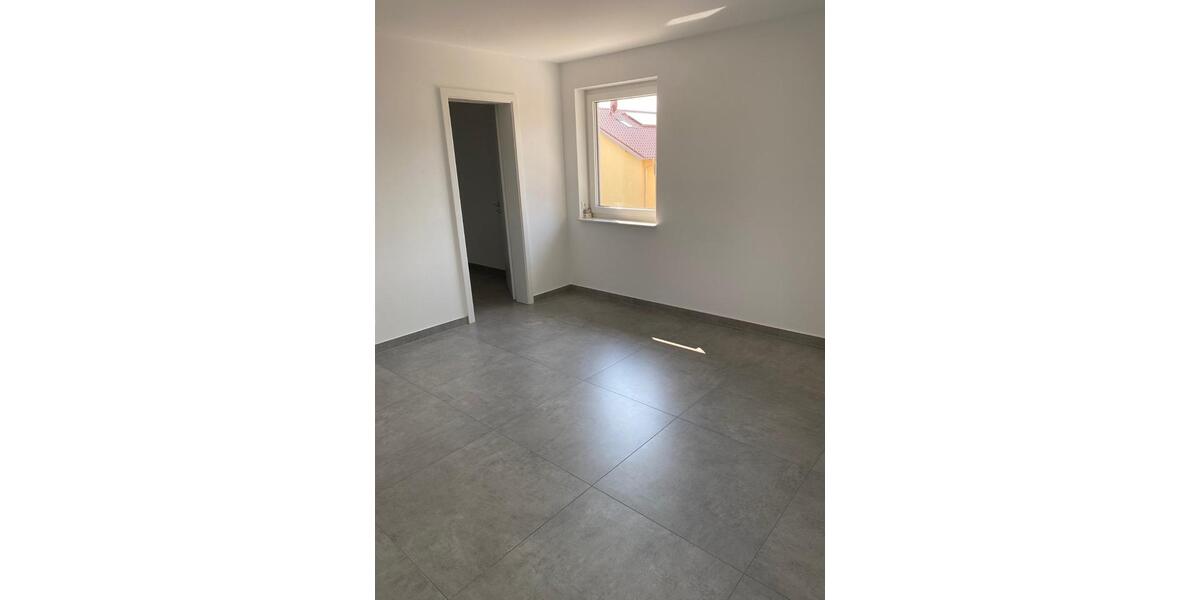 Doppelhaushälfte Werder (Havel) - 4 Zimmer, 130 m&sup2;, 1.800&euro; | Angebot:25161297