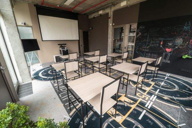 Arbeiten, Netzwerken, Wohlfühlen: Modernes Büro im Potsdamer Co-Working zimmer