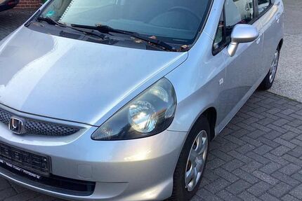 Honda Jazz 99.600 km 2.500 &euro; Potsdam 14469