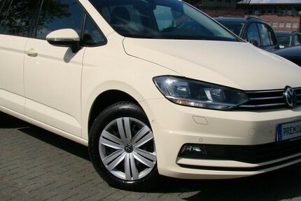 VW Touran 2.0TDI TAXI 7-Sitzer Leder Kamera AHK