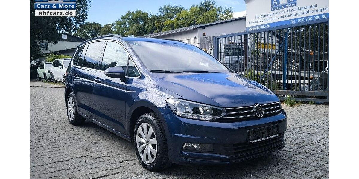 VW Touran 63.814 km 21.900 &euro; Berlin 12109