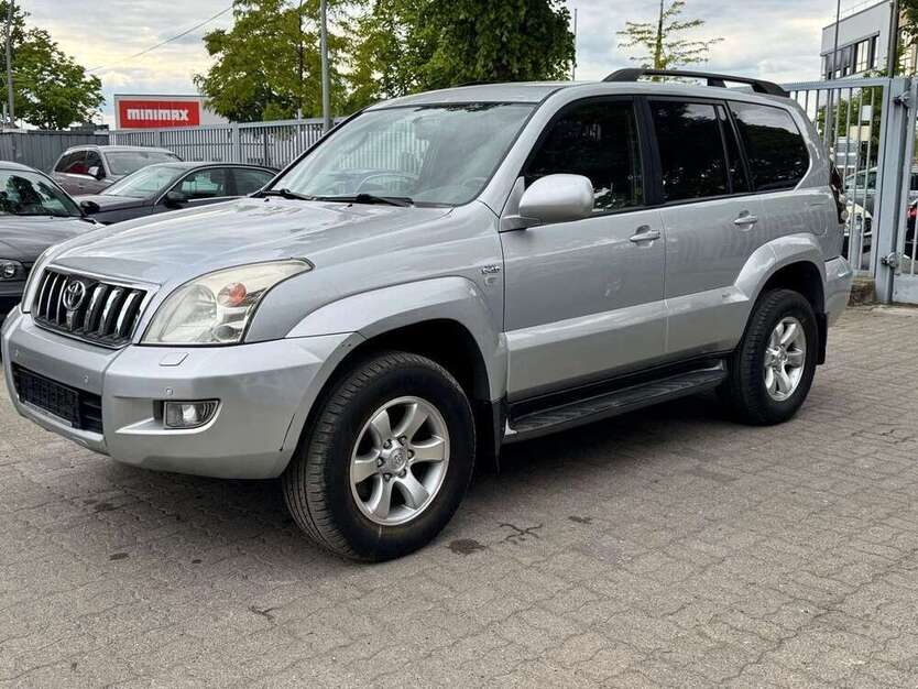 Land Cruiser