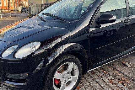 Smart ForFour 228.339 km 1.690 &euro; Berlin - Tempelhof 12107