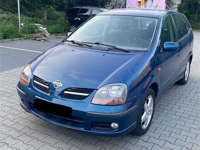 Almera Tino