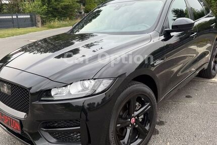 Jaguar F-Pace 41.560 km 24.800 &euro; Berlin-Schönefeld 12529