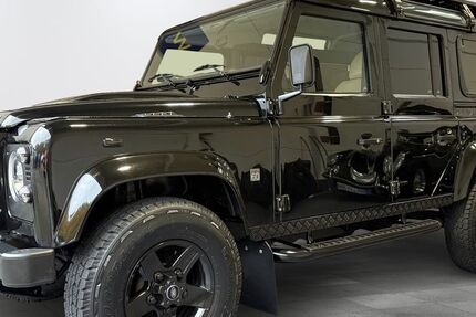 Land Rover Defender 115.048 km 39.980 € Berlin 13467