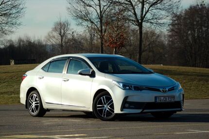 Toyota Corolla 65.000 km 12.000 &euro; Berlin 10777