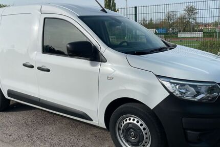 Renault Express 195.000 km 7.290 € Berlin 12524